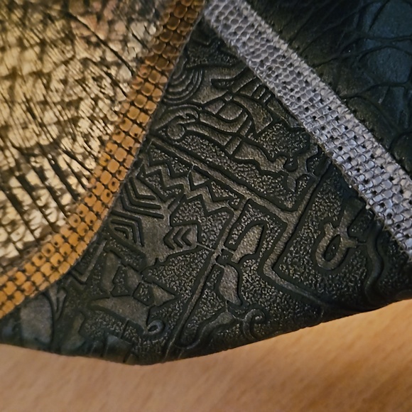 📢2 for $20  Retro 80s Gold, brown purse. - Picture 3 of 10